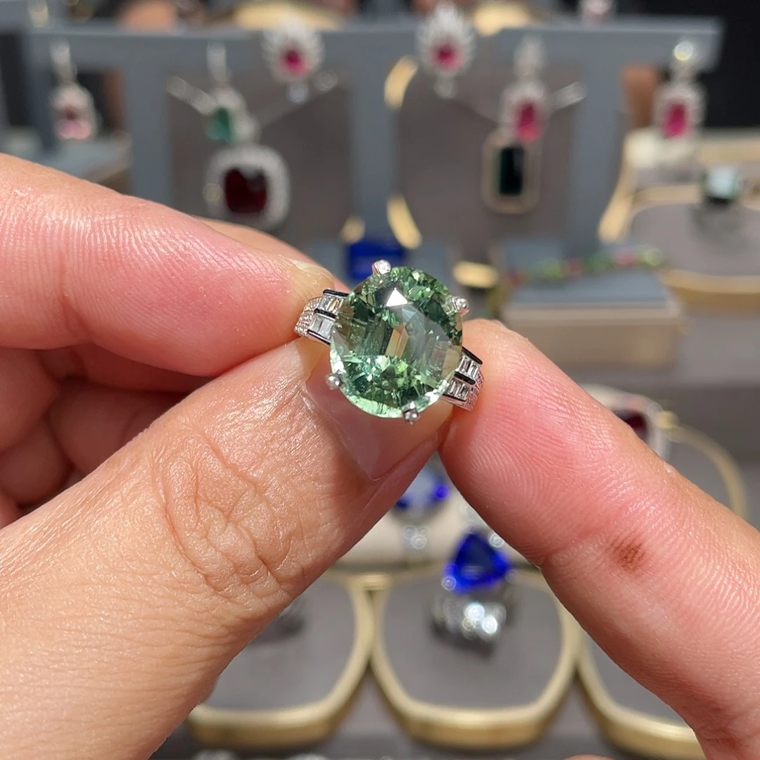18K金镶嵌戒指碧玺8.3ct