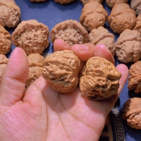 【闪购商品】吊坠文玩核桃玻***城蛙蛙39