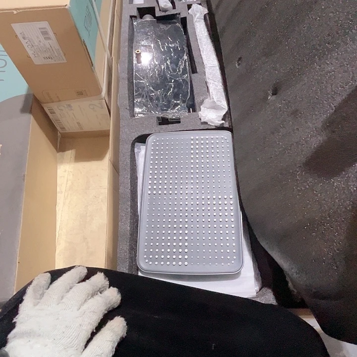 明装钢琴键淋浴器套装