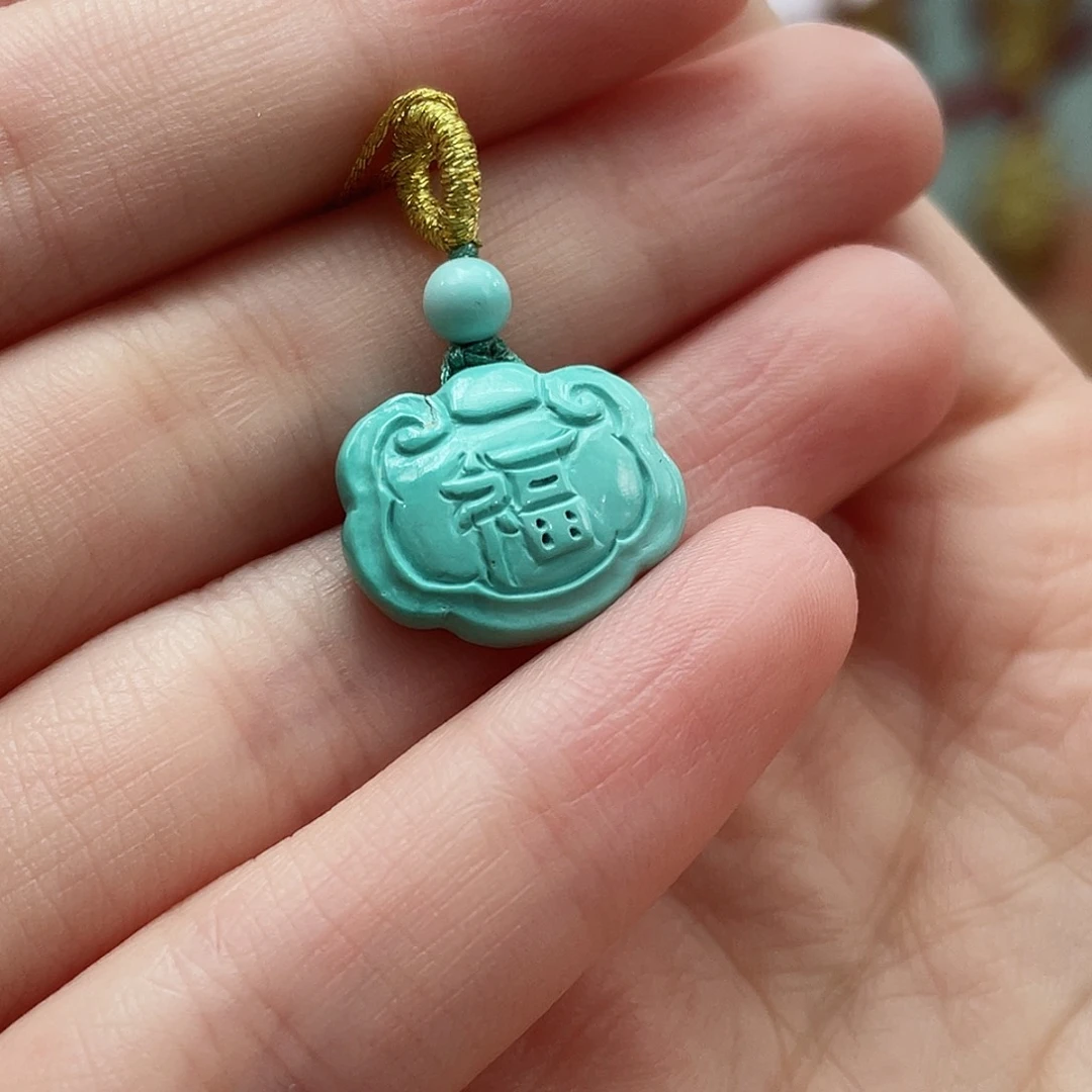 绿松石颈饰未镶嵌