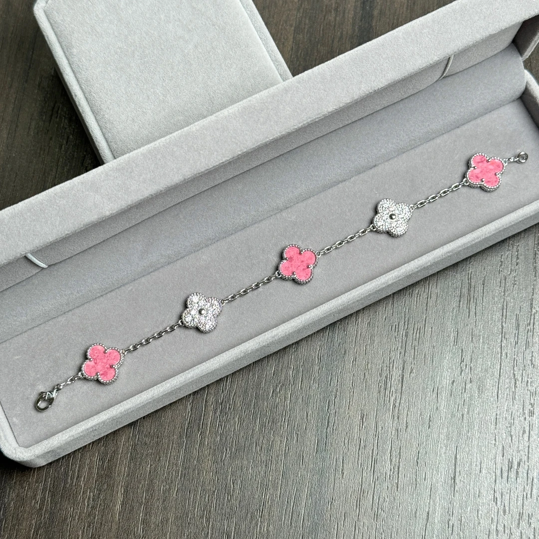 【梵璇珠宝】18K金蔷薇石五花隔钻手链 k白