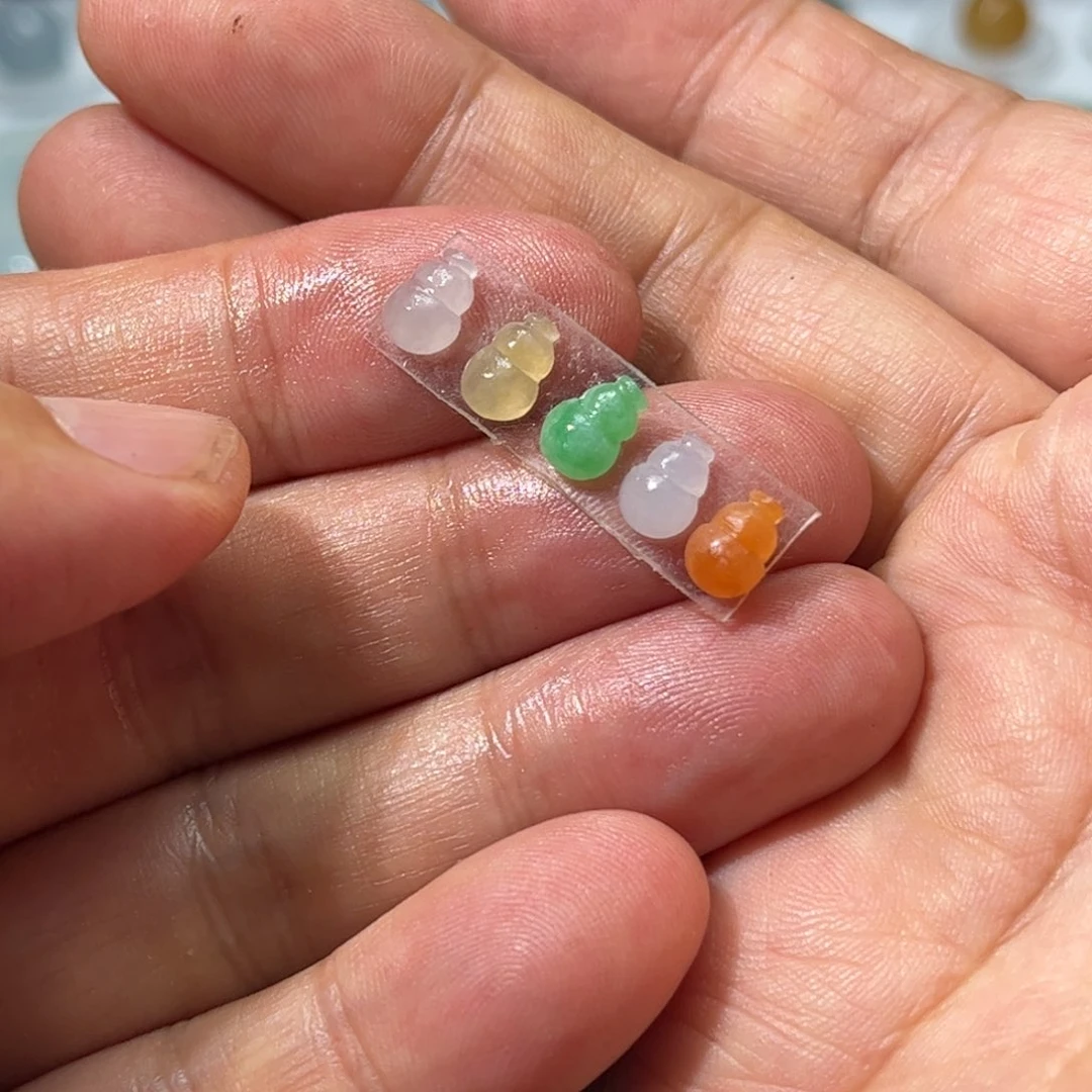 未镶嵌定制翡翠葫芦