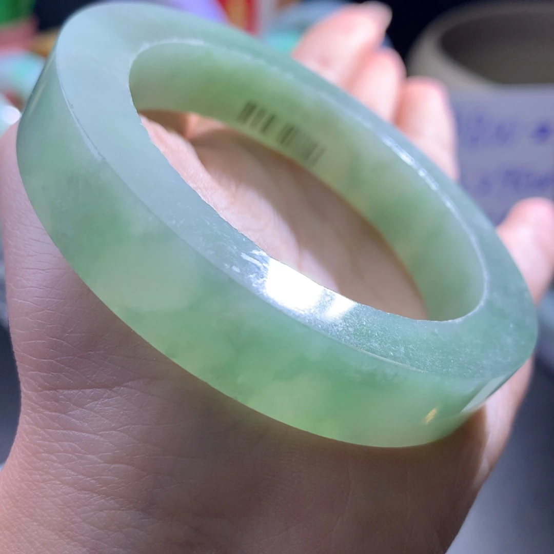 未镶嵌翡翠手镯定制翡翠棉*糖