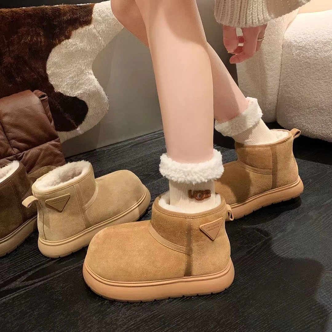 卡皮巴拉厚底面包雪地靴女2025冬季新款加绒超厚防滑网红保暖棉靴