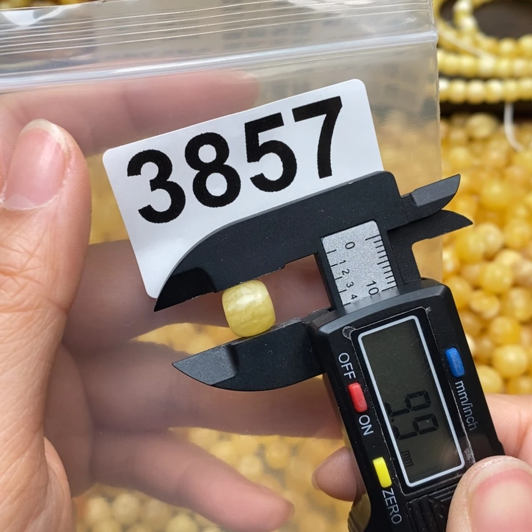 蜜蜡珠宝奇石未镶嵌