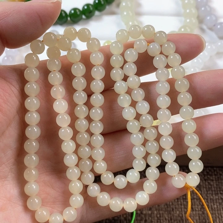 杨***哟和田玉未镶嵌手串