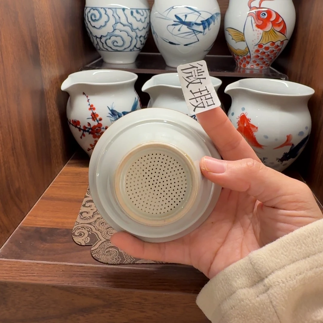 釉下手绘茶具微瑕