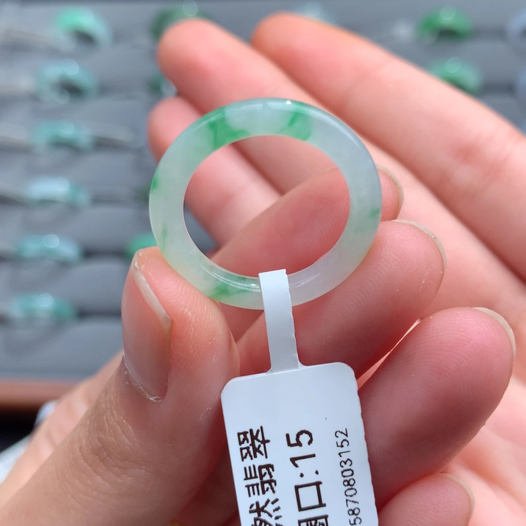 翡翠戒指未镶嵌天然