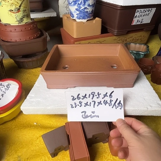 宜兴紫砂花盆一个