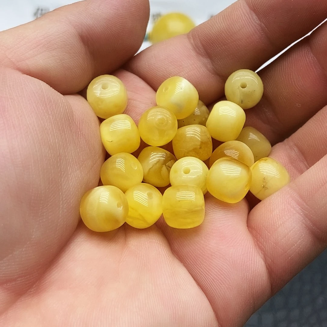 未镶嵌琥珀珠宝奇石10毫米老型微瑕1颗随机