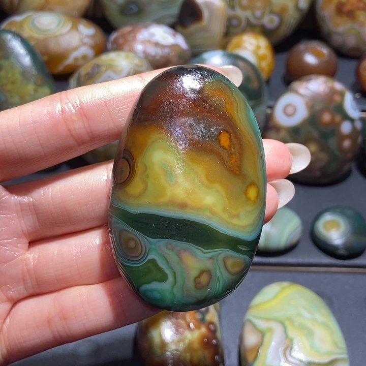 【闪购商品】未镶嵌玛瑙/玉髓珠宝奇石k