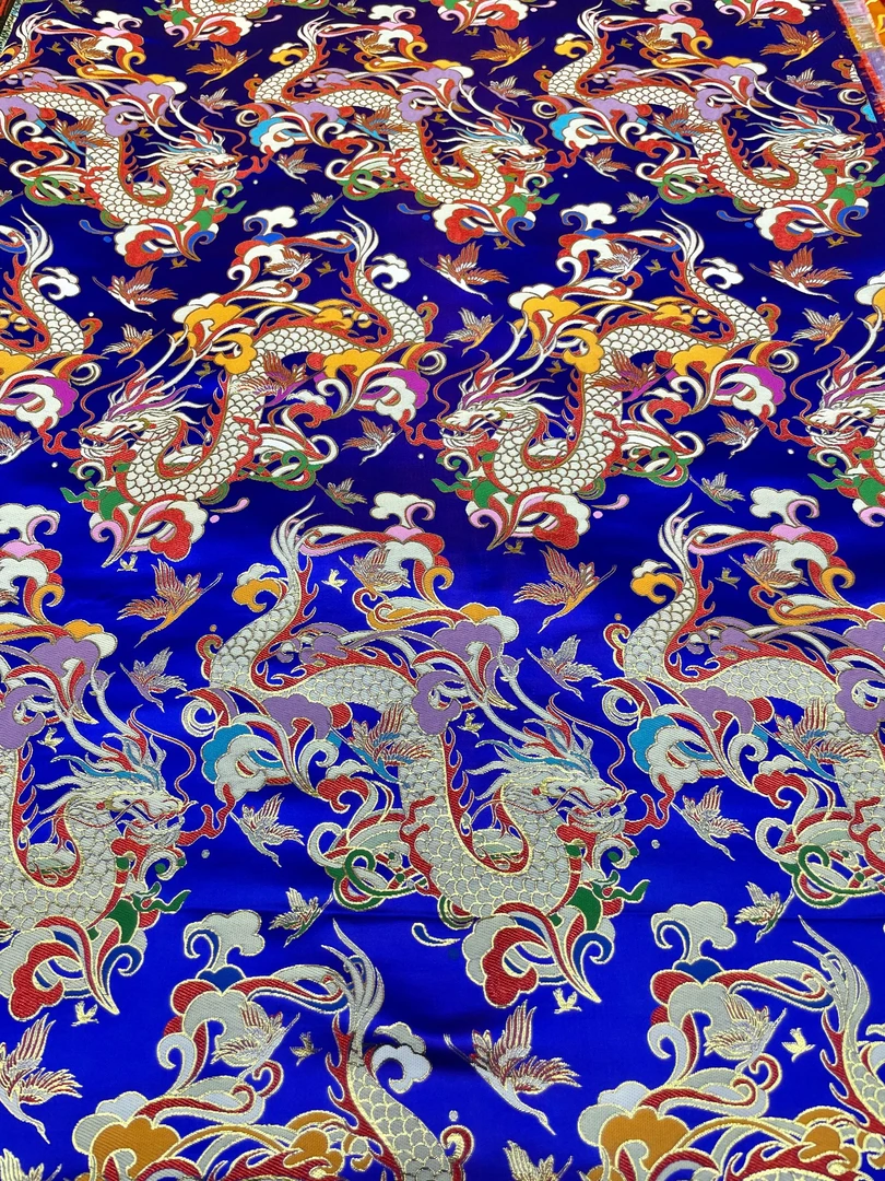 国潮出云龙七彩祥云金丝大龙织锦缎提花面料加厚加密