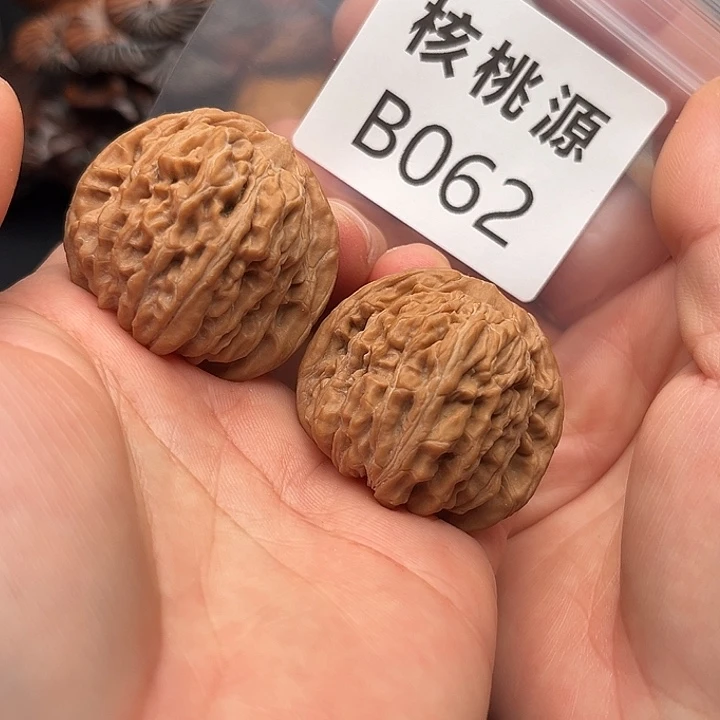 文玩核桃吊坠四座楼38