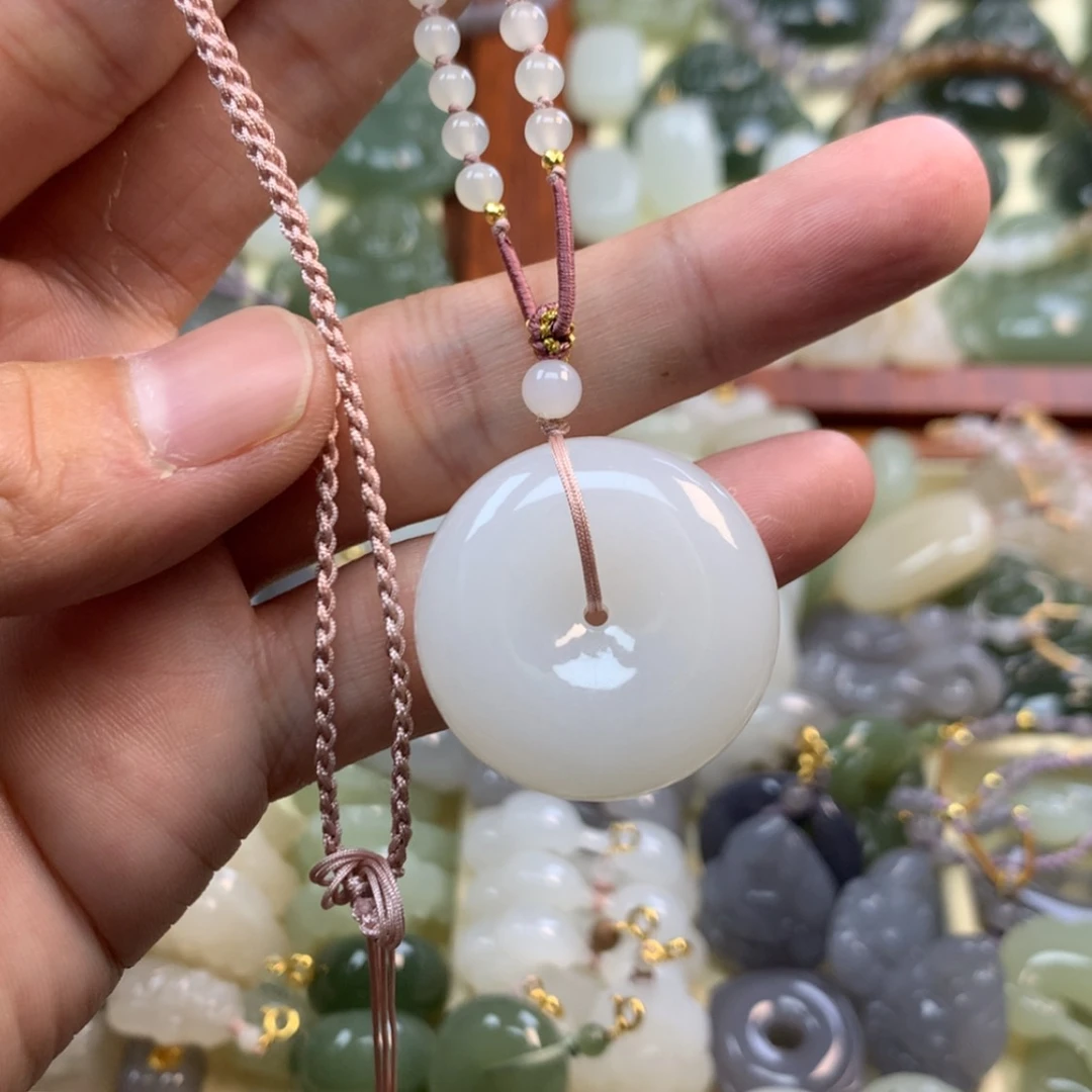 【闪购商品】和田玉未镶嵌颈饰沐*