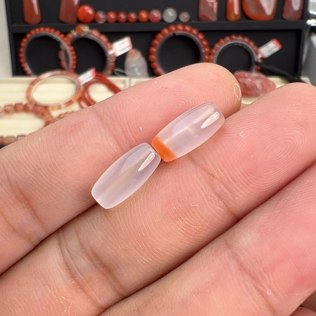 南红玛瑙未镶嵌颈饰一对桶珠6+