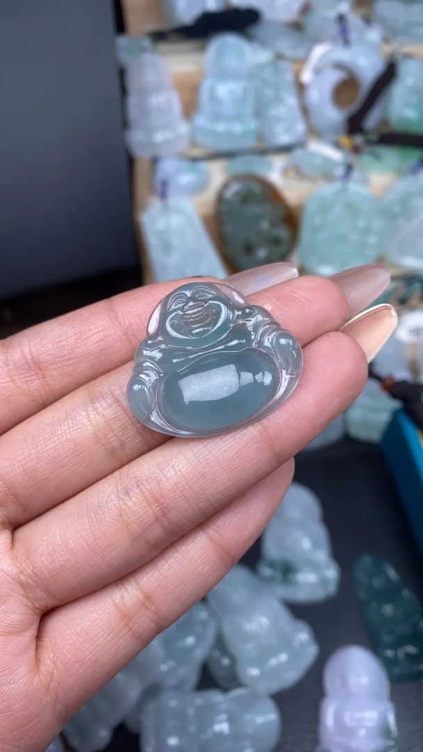 天然翡翠佛公吊坠