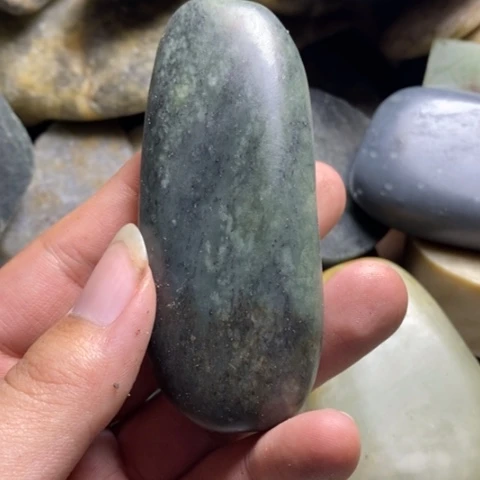 未镶嵌和田玉（糖玉）挂件