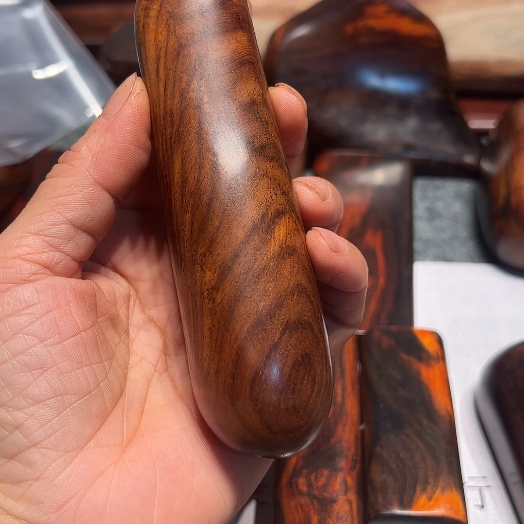 交趾黄檀（大红酸枝）村*