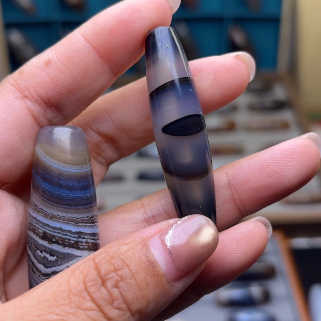 赫***声玛瑙/玉髓未镶嵌颈饰