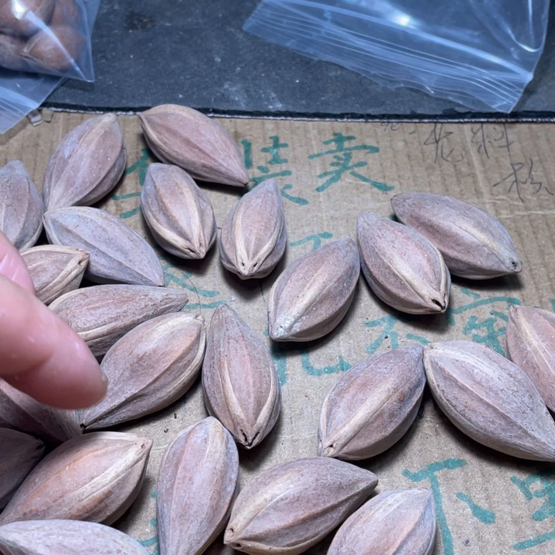 弄***夏橄榄核吊坠橄榄核