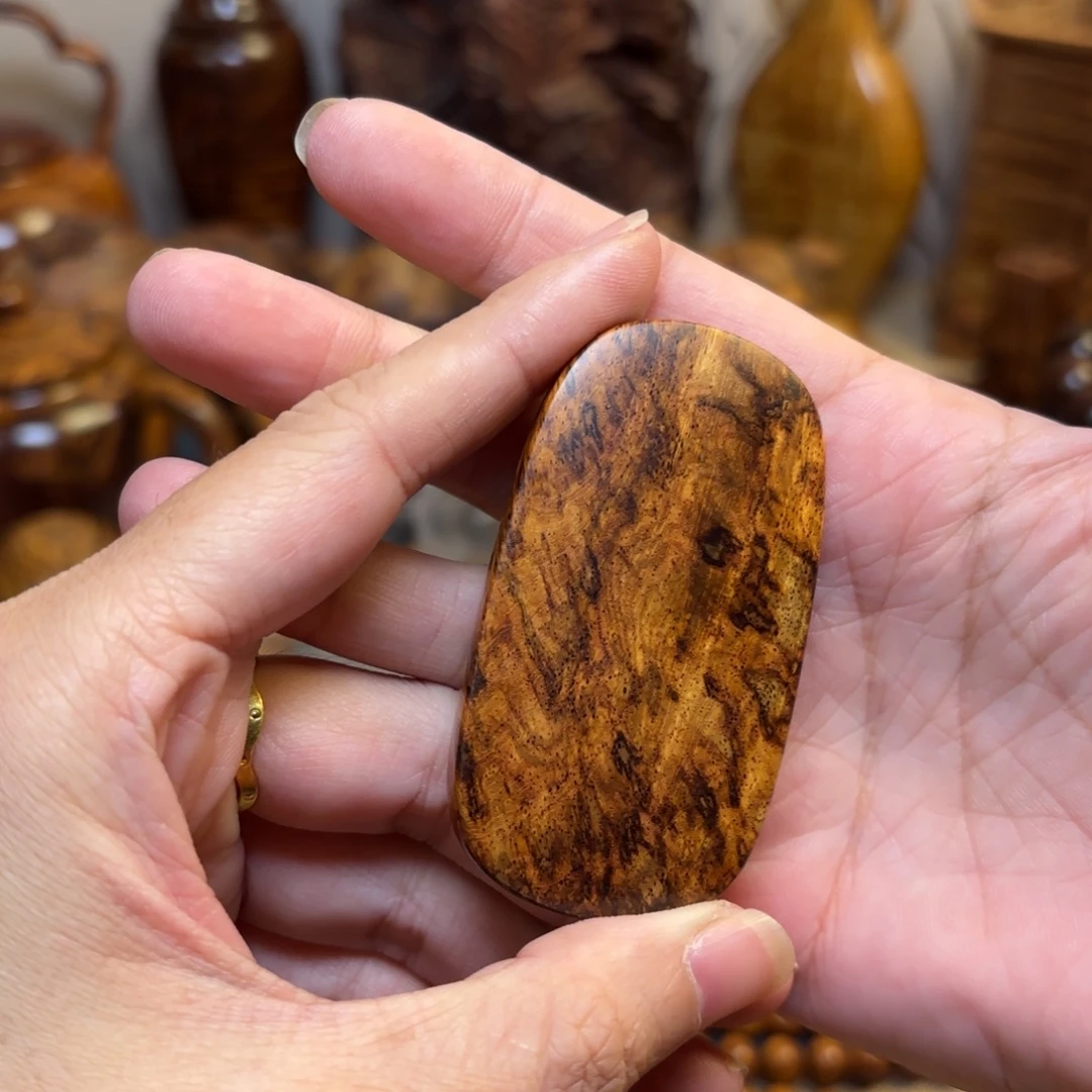 黄花梨/降香黄檀把件