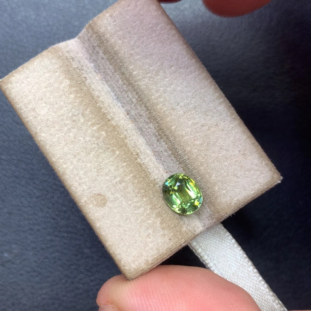 裸石未镶嵌碧玺1.31ct全净