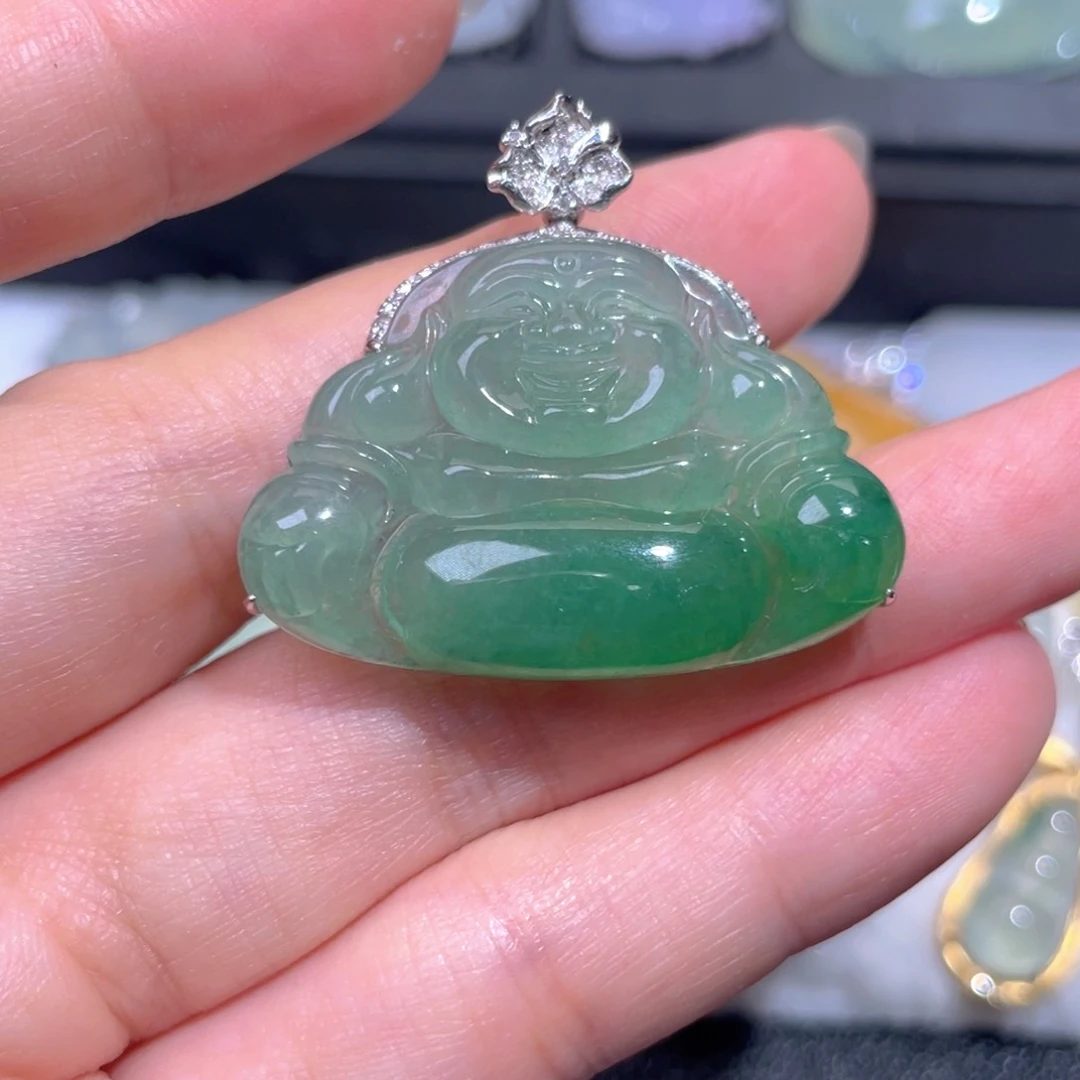 颈饰18K金镶嵌翡翠翡翠