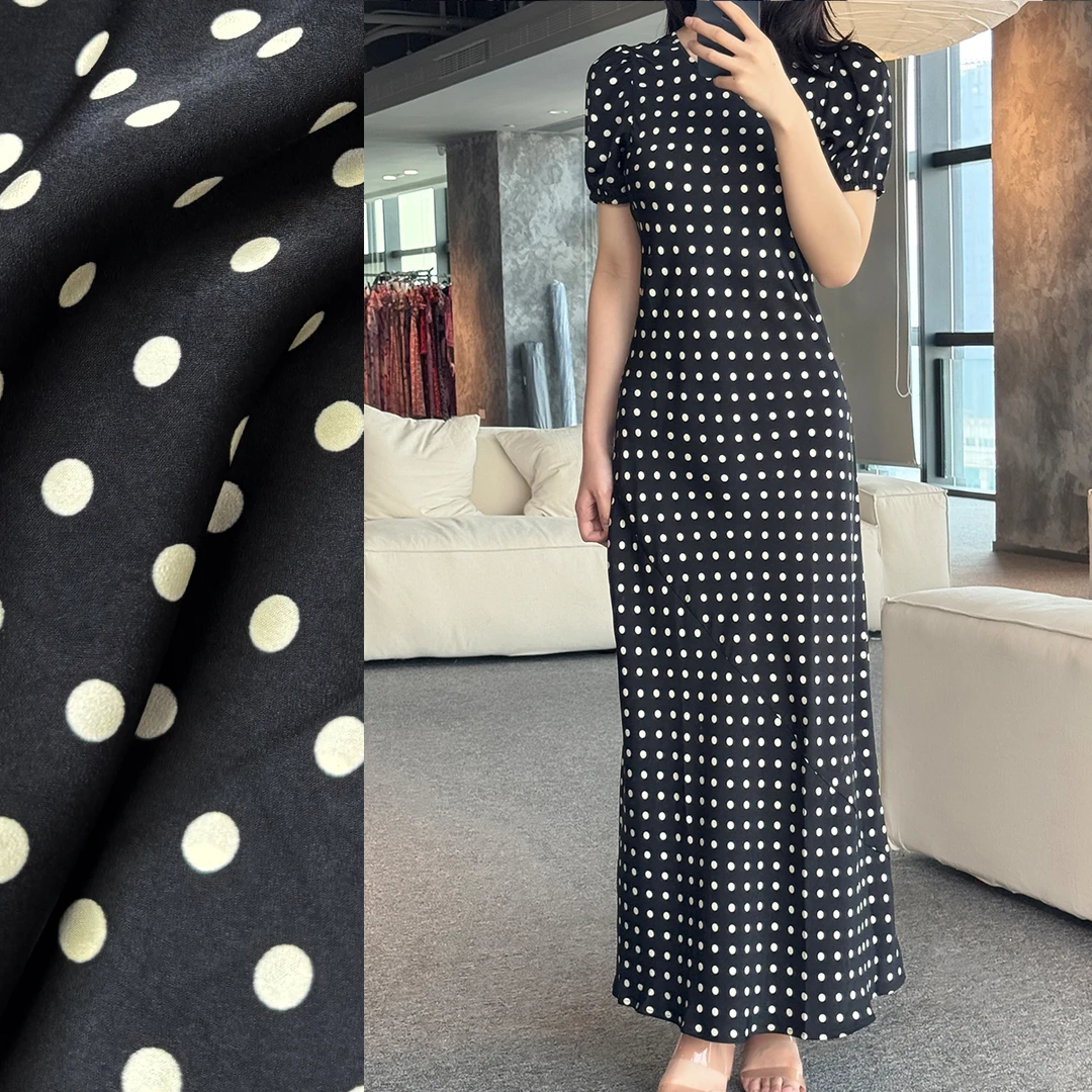 醋酸绒波点显瘦高级感连衣裙