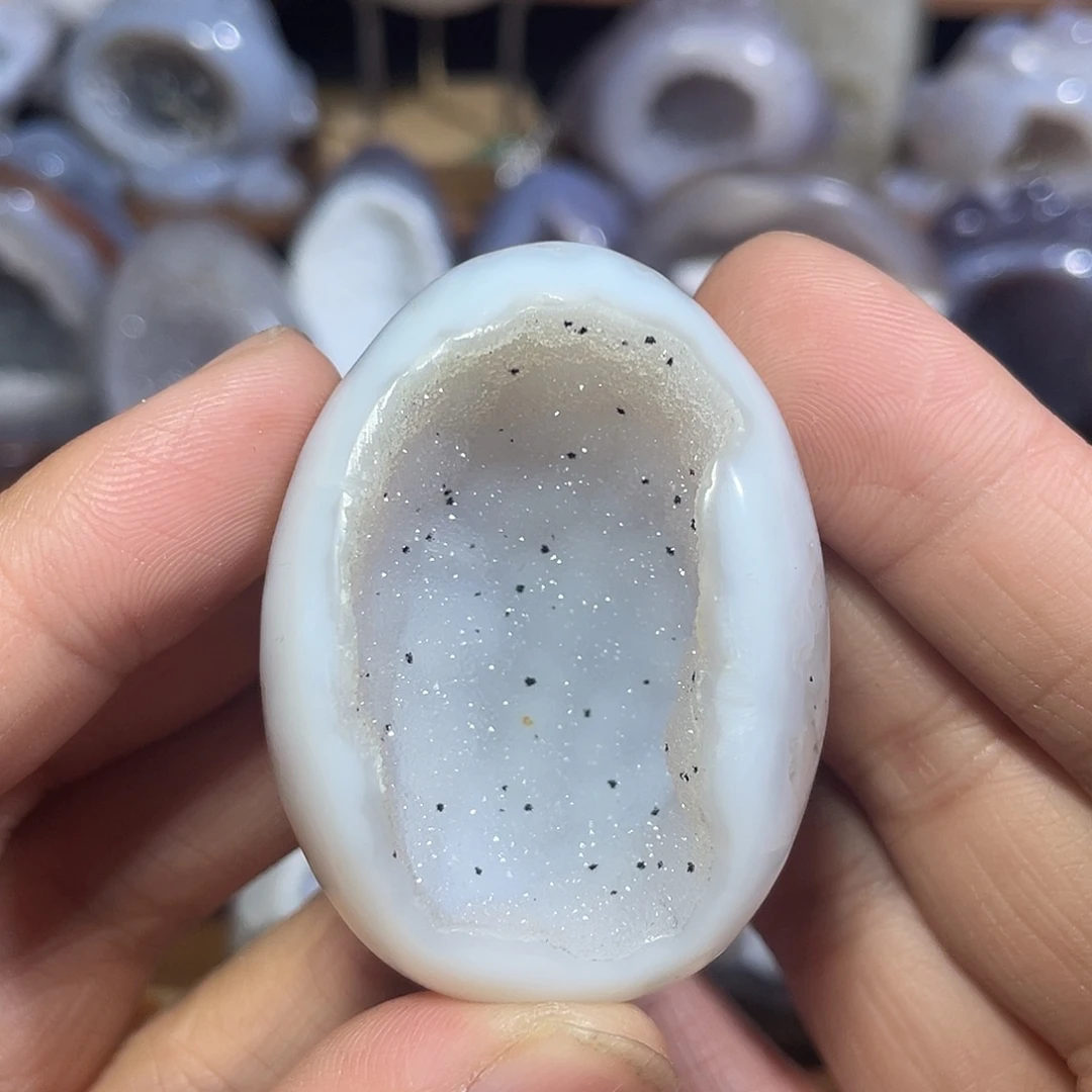 未镶嵌水晶大型摆件（非配饰）