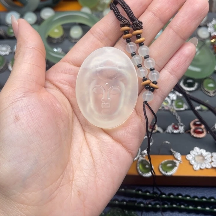 蛇纹石玉颈饰未镶嵌卖****姐