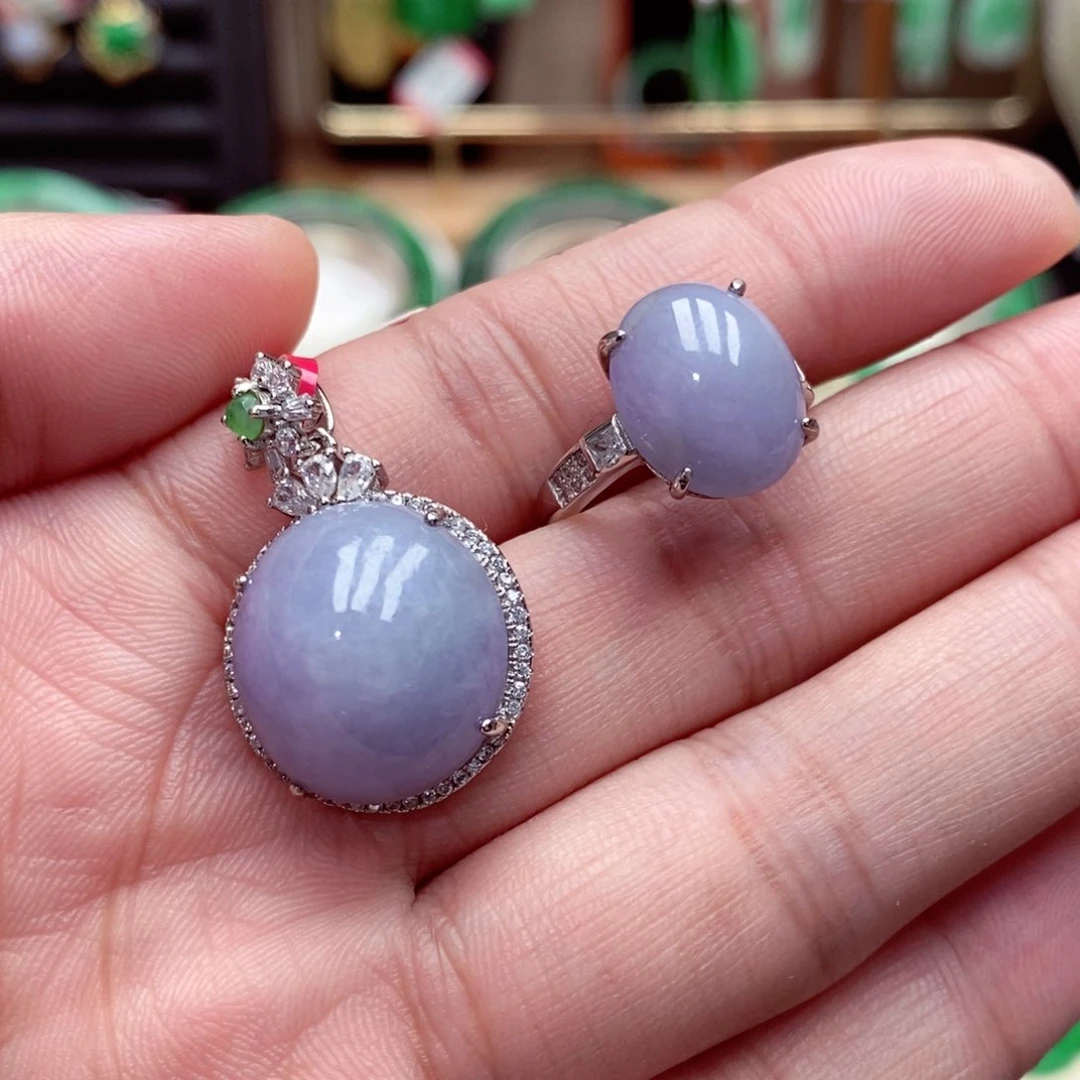 颈饰未镶嵌翡翠翡翠吊坠戒指套装