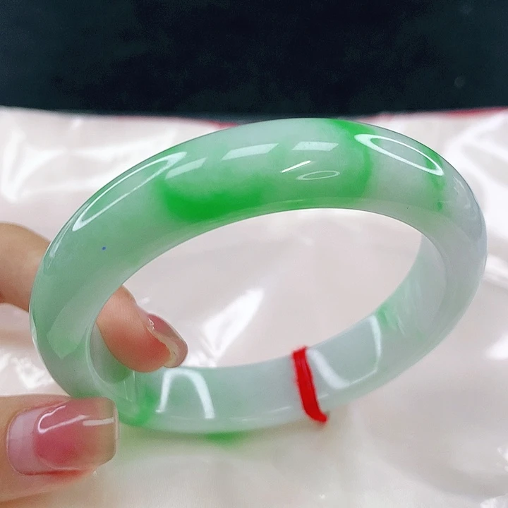 翡翠未镶嵌手镯圈57.8，58011