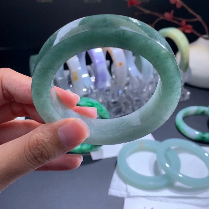 定制翡翠翡翠手镯未镶嵌
