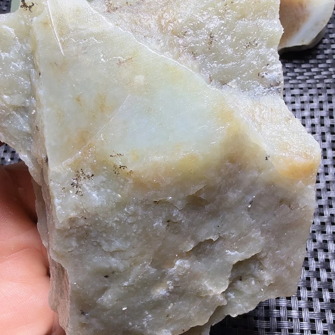和田玉（糖玉）未镶嵌珠宝半成品