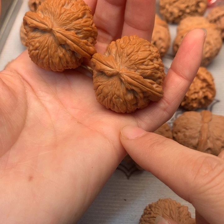 西***利吊坠文玩核桃白狮子