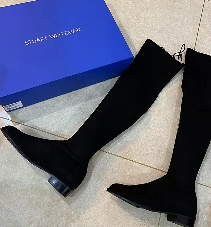 未使用 StuartWeitzman 黑色绒面长筒靴跟高2多码可选 闲置新