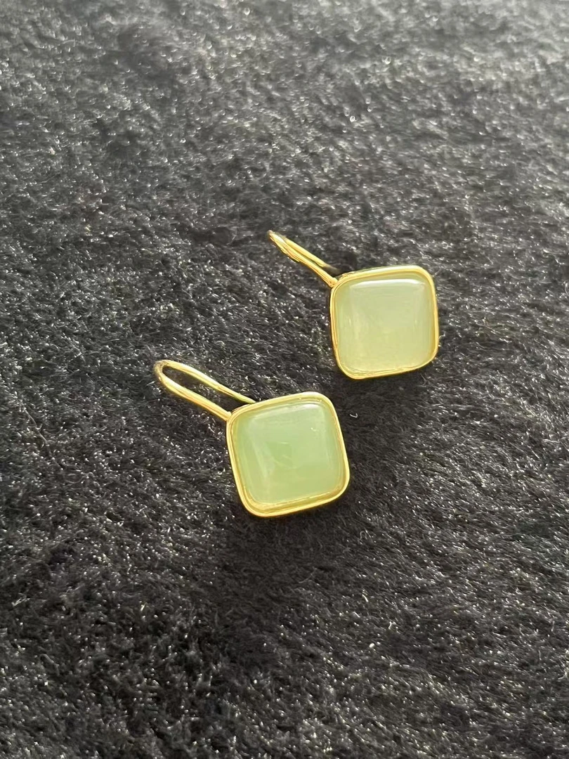 HN-HTY42晴绿色方块糖耳饰款