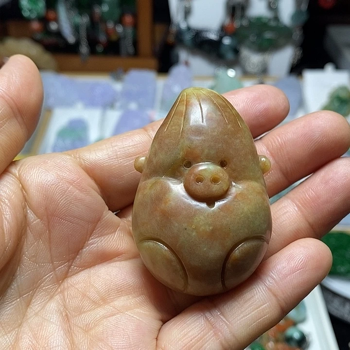 翡翠未镶嵌吊坠(赠链)