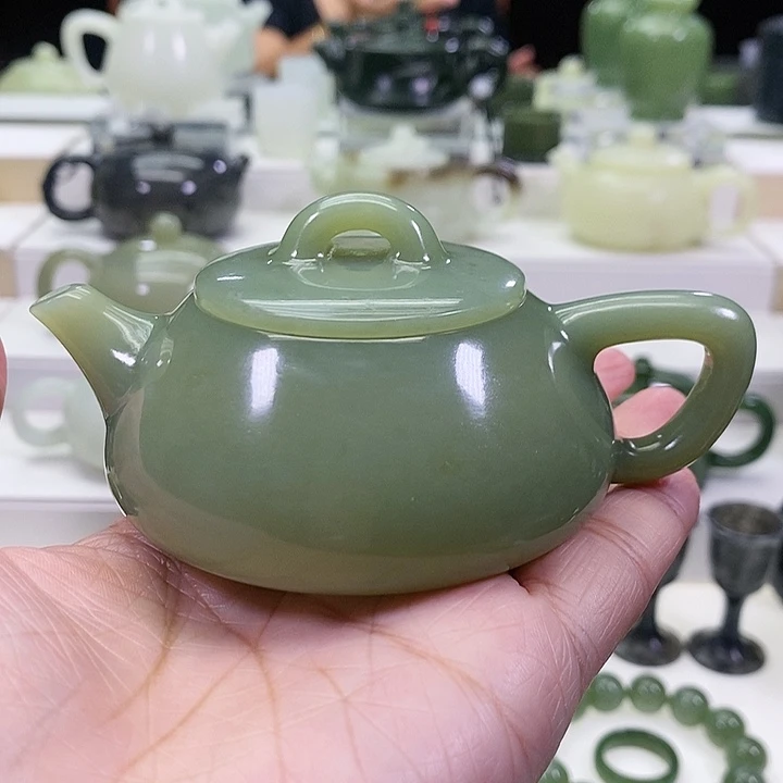 未镶嵌和田玉挂件茶壶100ml（微瑕）