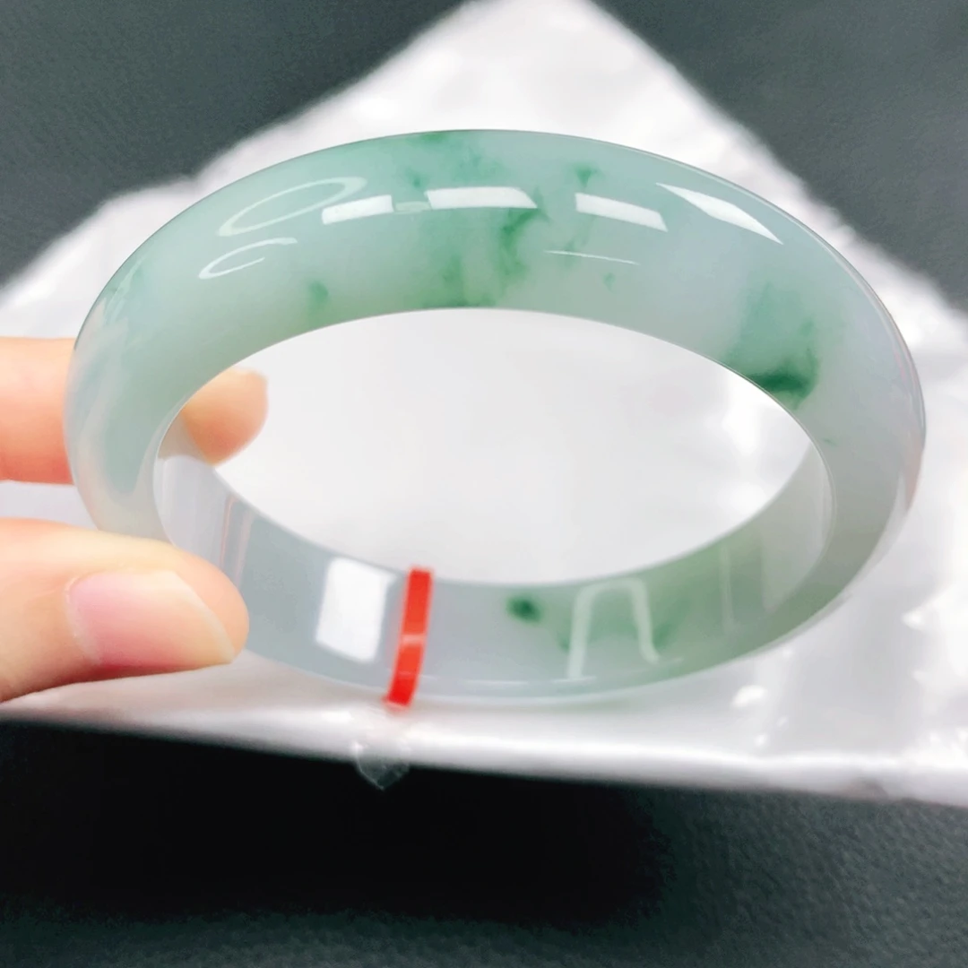 翡翠未镶嵌手镯55圈