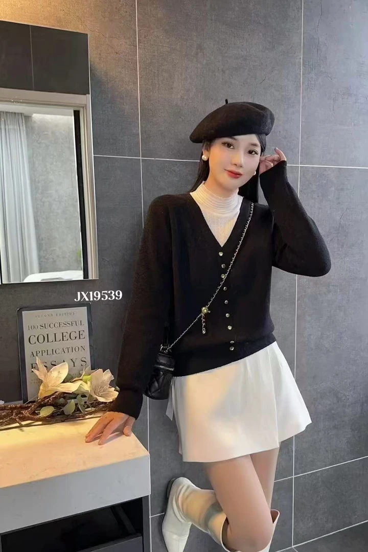 19539冬季时尚百搭修身显瘦小蛮腰中领假两件毛衫毛衣