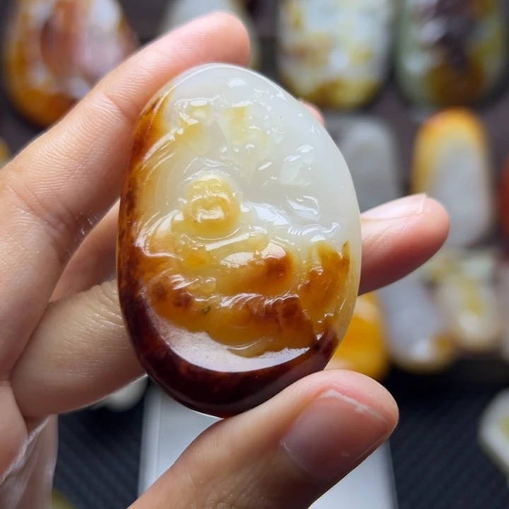 和田玉未镶嵌颈饰