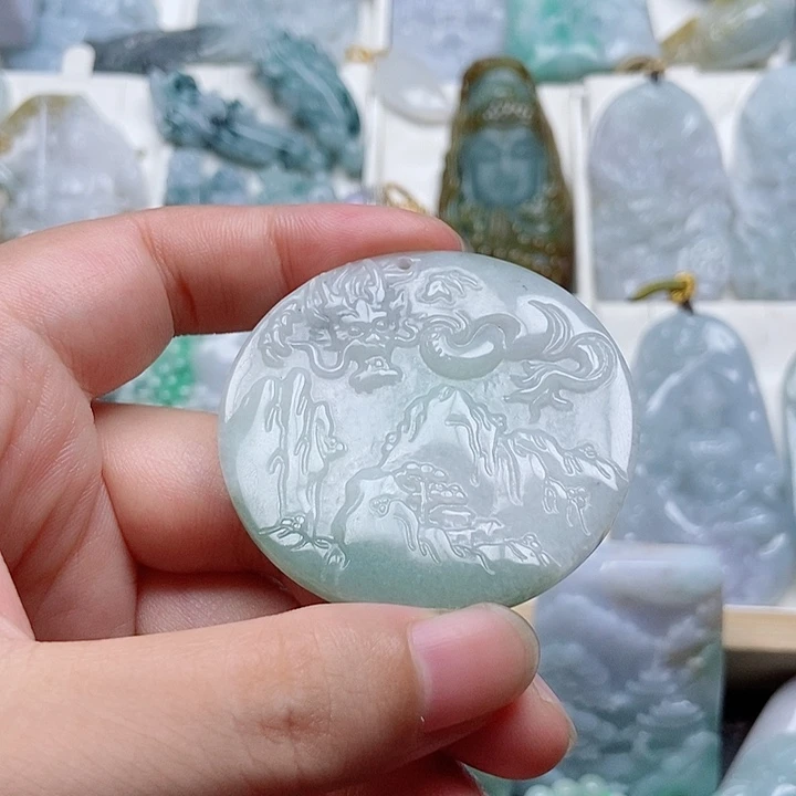 翡翠未镶嵌颈饰翡翠