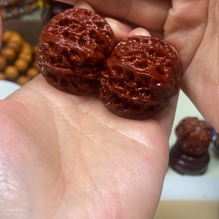 文玩核桃吊坠磨盘