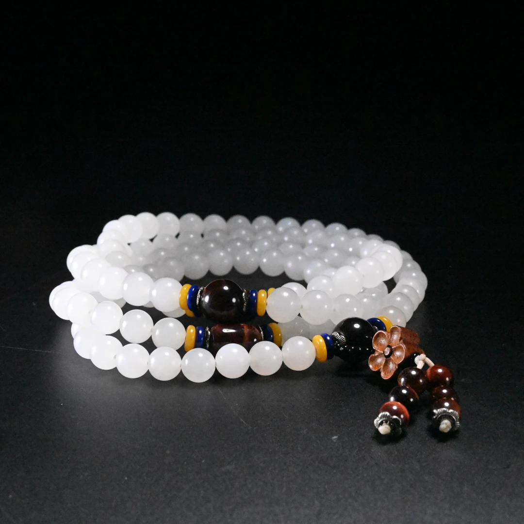 LOT8824和田玉珠链/保利