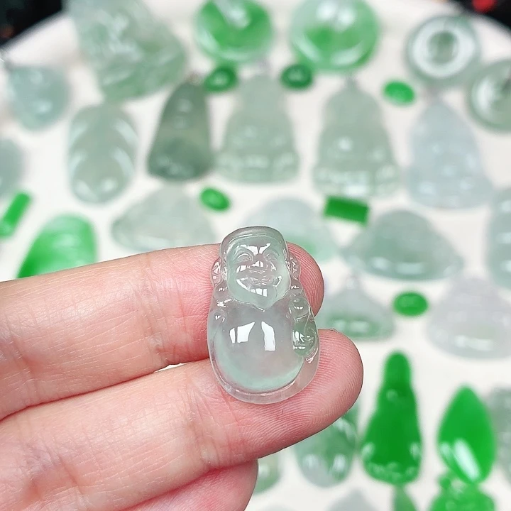 翡翠未镶嵌颈饰缅甸天然A货翡翠