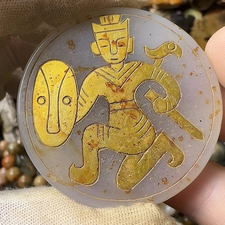 和田玉未镶嵌挂件