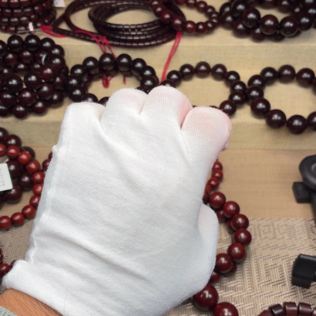 贝***亚手串/手链小叶紫檀