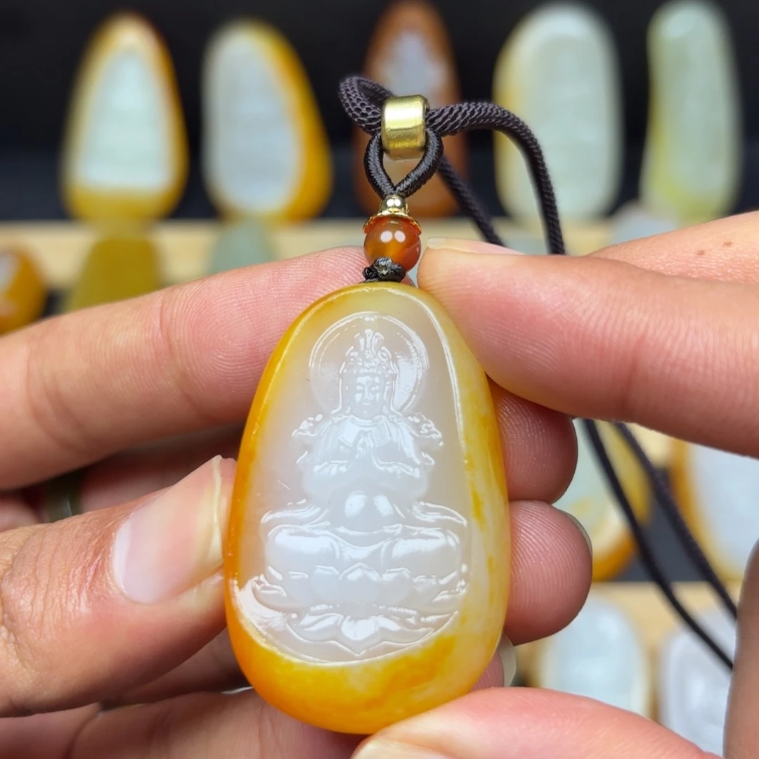 和田玉未镶嵌颈饰