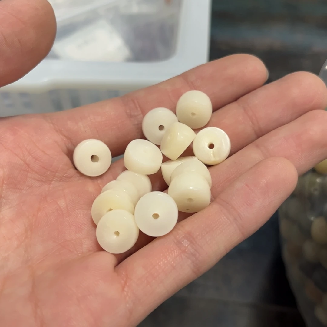 【闪购商品】白玉菩提吊坠彼***?z12/108颗微瑕大肠